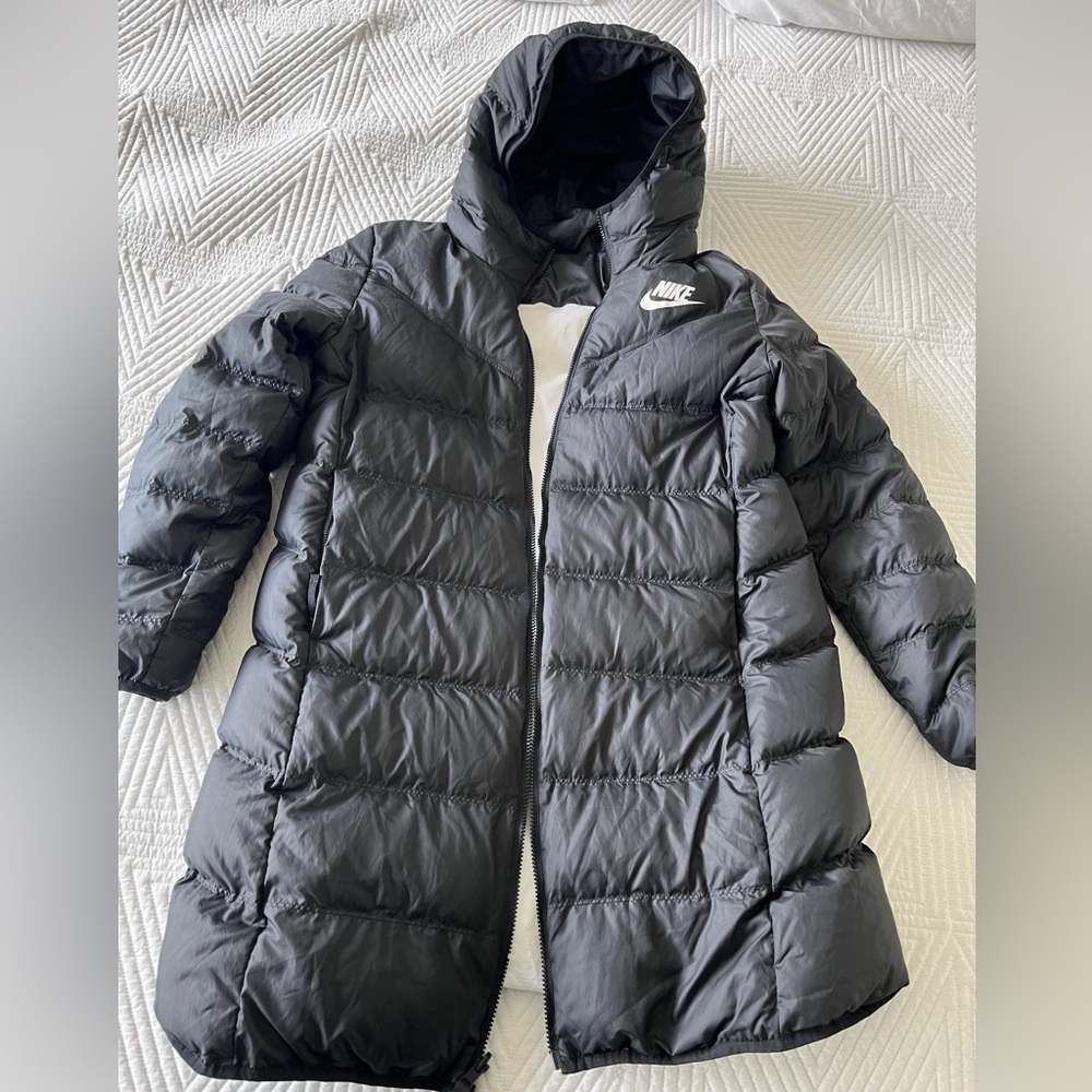 Nike women’s reversible puffer jacket